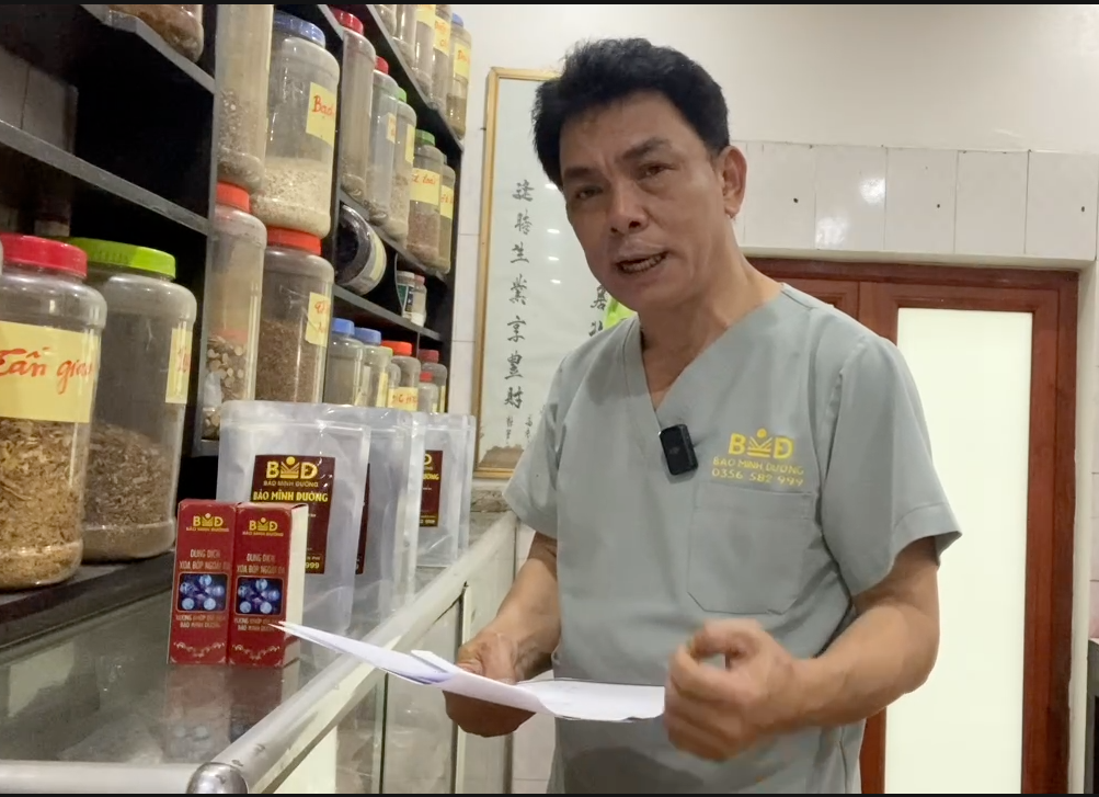 Điều trị trào ngược thực quản, viêm đại tràng co thắt, trĩ nội độ 2 tại Bảo Minh Đường